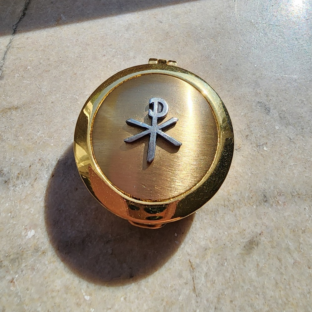 Vtg Gold Tone Pyx Chi Rho Symbol Catholic Eucharist Container CAMCO Religious